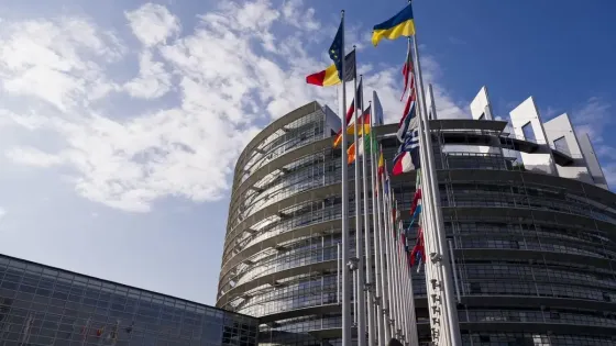 أوروبا تمنع دبلوماسيي إيران من دخول برلمانها