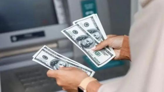 ترجيح خفض الفائدة الأميركية بـ25 نقطة أساس بعد تراجع الدولار