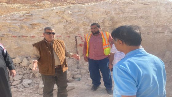 الخرابشة يتفقد أعمال الاستكشاف والتنقيب عن الفوسفات في الريشة