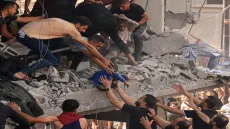 10 شهداء في غارات للاحتلال على مناطق متفرقة بقطاع غزة