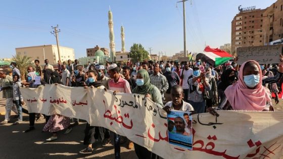 المهنيين السودانيين يتعهَّد بنقل السلطة للمدنيين: المجزرة الأخيرة ستكون سبباً لـ الصمود