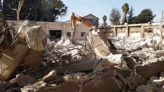 التربية والبلدية توضحان حول إزالة مشاغل مدرسة وصفي التل في إربد