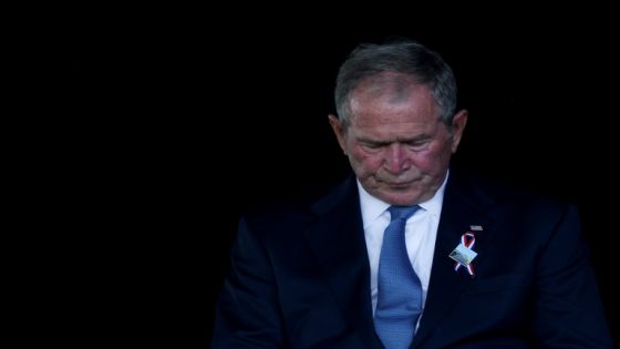جندي أمريكي يُهاجم جورج بوش بحُضوره ويُحمّله مقتل مليون عراقي