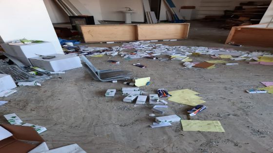 شاهدوا : عمالة اسيوية تحطم محتويات مصنع في مدينة الحسن