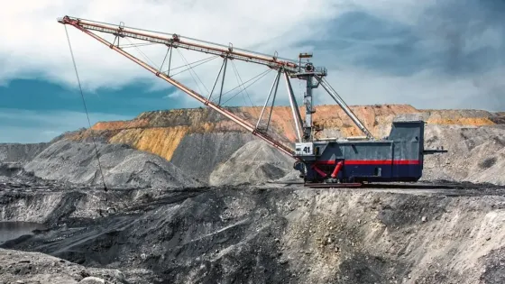 النائب أبو هنية: مناقشة اتفاقيات التعدين حق مشروع