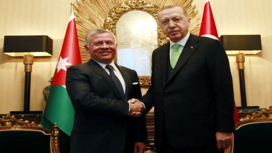 الملك يلتقي الرئيس التركي لبحث جهود التهدئة في الإقليم ووقف الحرب على غزة