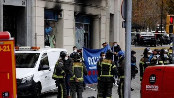 أربعة قتلى بينهم طفلان بحريق مبنى في برشلونة