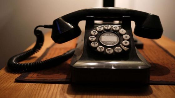 مكاتب محاماة تُهدد مواطنين عليهم فواتير قديمة للهواتف