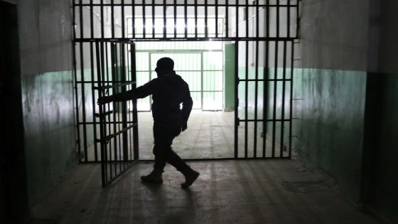 السجن 8 سنوات لمحاسب بتهمتي الاختلاس والاستثمار الوظيفي