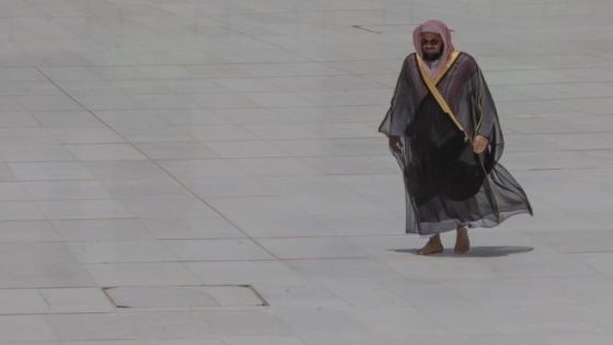 الشيخ سعود الشريم يودع الحرم المكي