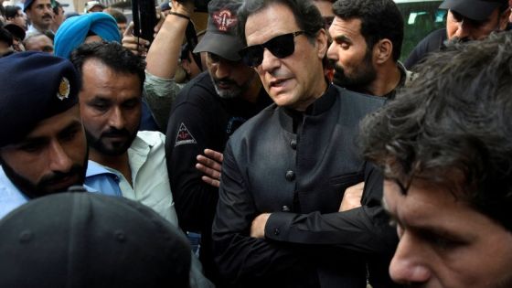 FILE PHOTO: Pakistan's former Prime Minister Imran Khan, who is facing a contempt of court case, appears at a court, in Islamabad, Pakistan September 22, 2022. REUTERS/Waseem Khan/File Photo