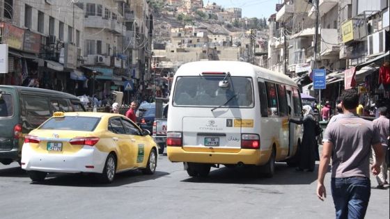 توجهات لرفع أجرة عداد التكسي الأصفر في العاصمة