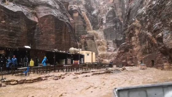 سلطة إقليم البترا تحذر من السيول وتدعو للابتعاد عن مجاري الأودية