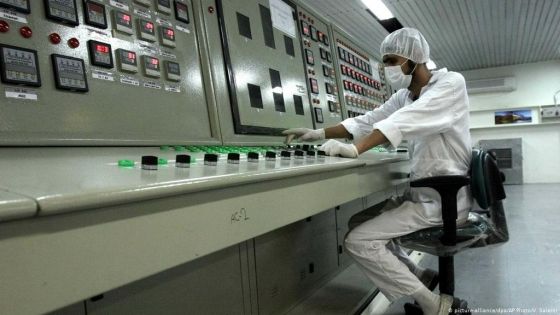 إيران تعلن نجاحها بتخصيب اليورانيوم بنسبة 60%