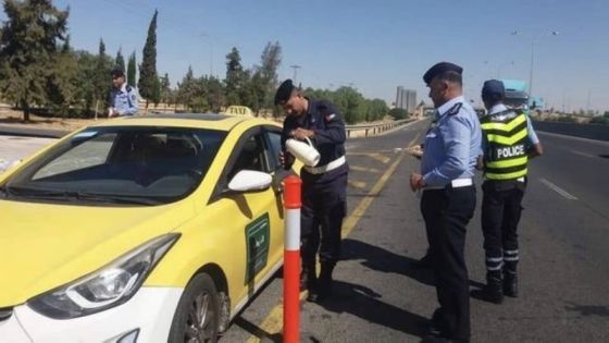 الدوريات الخارجية تهنئ المواطنين بالعيد