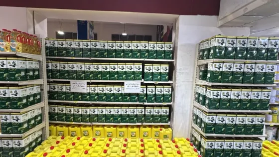 الصناعة : توريد 300 ألف عبوة زيت زيتون لأسواق الاستهلاكيتين نهاية شباط