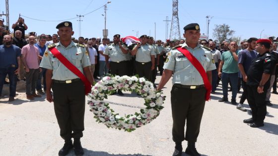 القوات المسلحة تشيع جثماني الشهيدين الرقيب عماد العرام والجندي يحيى الصياح