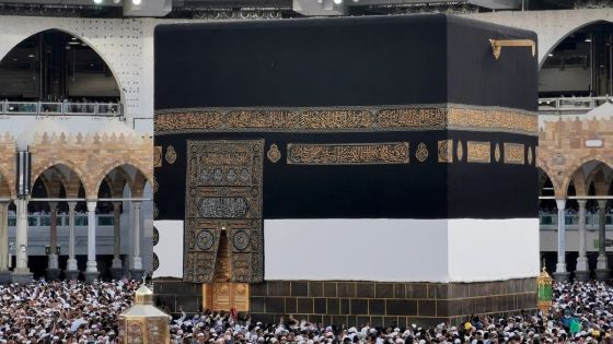 Raising the covering of the Holy Kaaba by 3 meters... in preparation for the Hajj season