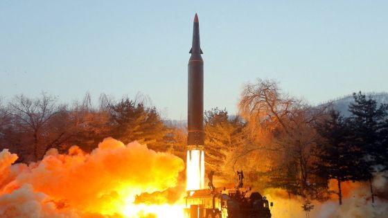 كوريا الشمالية تستفز جارتها بإطلاق عدة صواريخ باليستية