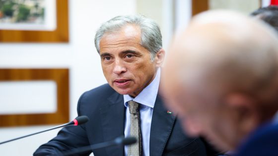 رئيس الوزراء يوجه بتطبيق الدفع الإلكتروني للمطالبات المالية الحكومية في 2026