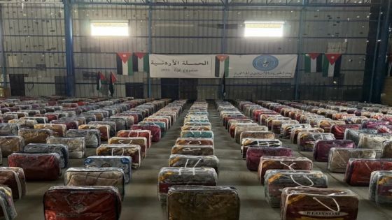 توزيع أغطية شتوية على أسر متضررة ونازحة في قطاع غزة