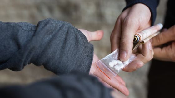 مجلس النواب يشدد العقوبات على مروجي المخدرات