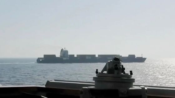 مخاوف من انهيار وقف إطلاق النار بعد احتجاز أمريكا سفينة إيرانية