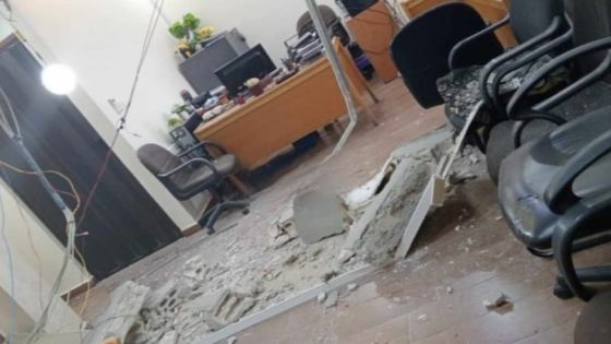 سقوط سقف معلّق في مالية إربد.. ولا إصابات