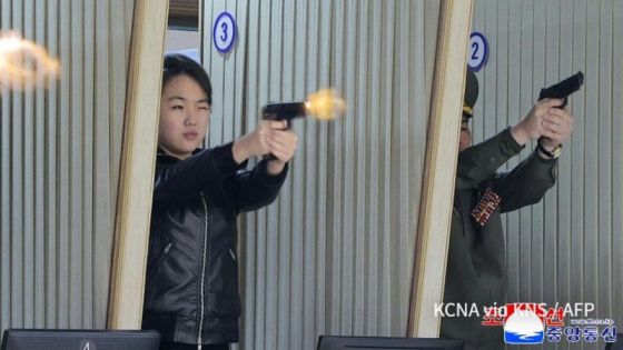 صور جديدة لابنة كيم المراهقة.. تطلق النار من مسدس