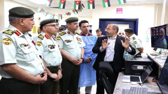 الخدمات الطبية تدخل جهاز مدعم بالذكاء الاصطناعي للعناية الحثيثة