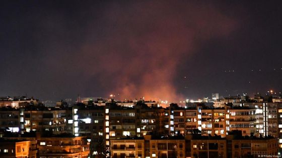 الإعلام السوري : دفاعاتنا الجوية تتصدى لصواريخ العدوان الإسرائيلي في محيط دمشق