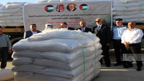 الحكومة الفلسطينية تتسلم القافلة الأولى من المساعدات الزراعية الأردنية