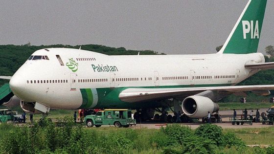 طيار باكستاني يهبط قبل نهاية الرحلة لانتهاء ساعات دوامه