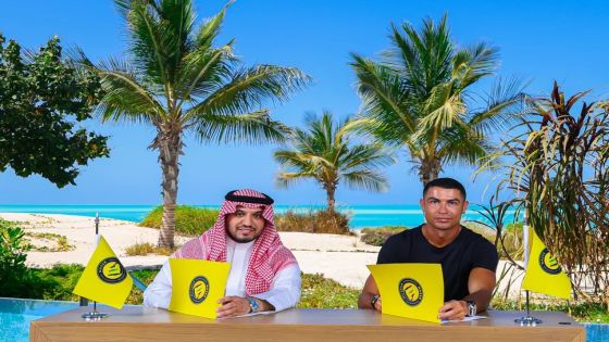 قصة عقد رونالدو مع النصر .. 16 عامل منزلي وطائرة و2.5 مليون ريال يوميا