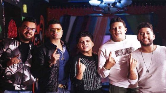 هاني شاكر يمنع 19 مطربا شعبيا من الغناء في مصر