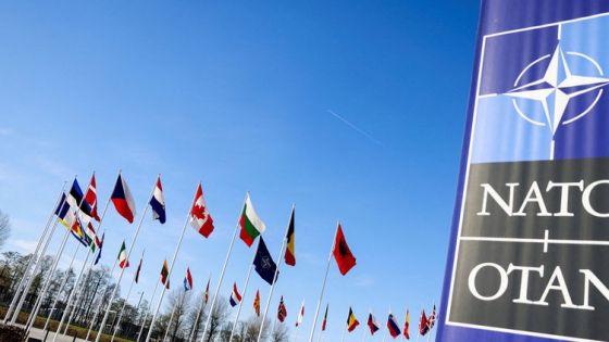 FILE PHOTO: Flags flutter as a NATO foreign ministers' meeting takes place at the Alliance's headquarters in Brussels, Belgium April 4, 2023. REUTERS/Johanna Geron/File Photo