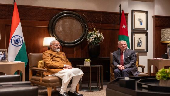 الملك يتلقى اتصالا هاتفيا من رئيس الوزراء الهندي