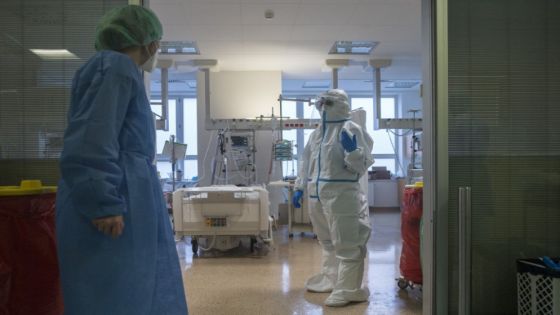 50 مصابا بالفيروس على أجهزة التنفس في مستشفيات خاصة