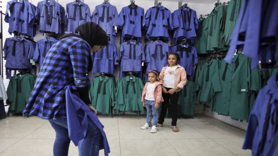 قطاع الألبسة يستعد لتجهيزات العودة إلى المدارس