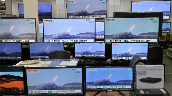 كوريا الشمالية تطلق صاروخين في بحر اليابان