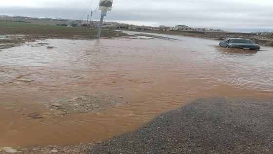 محافظ مادبا: غرف الطوارئ تتعامل مع ارتفاع منسوب المياه في بعض الشوارع