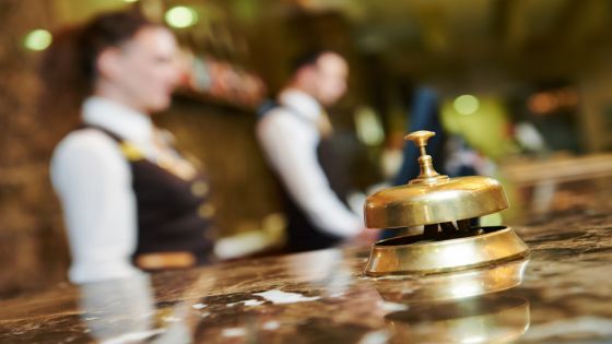 الهندي : اتفاق مع الحكومة لإعطاء لقاح كورونا للعاملين في القطاع الفندقي
