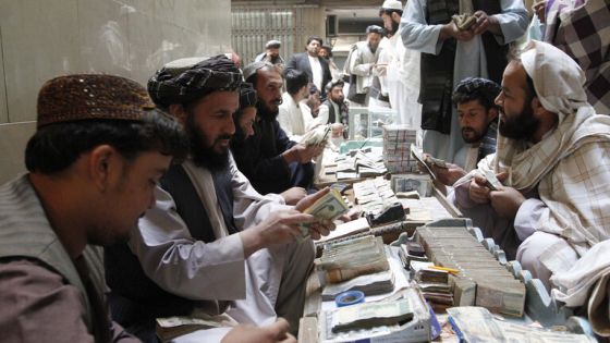 “فيتش” تحذر من تداعيات اقتصادية جسيمة على أفغانستان بعد سيطرة طالبان عليها