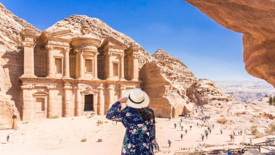تراجع الدخل السياحي في الأردن بنسبة 70%