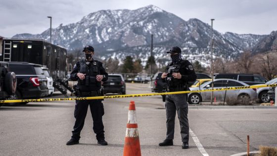 الشرطة الأمريكية تجهز على مسلح قتل 4 في ولاية كولورادو