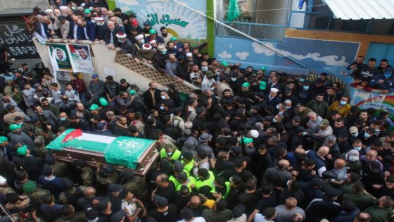 قتيلان بإطلاق نار أثناء تشييع عنصر من حماس في لبنان