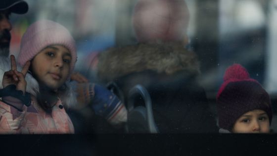 تسهيل إجراءات عبور 615 أردنياً وعائلاتهم من أوكرانيا
