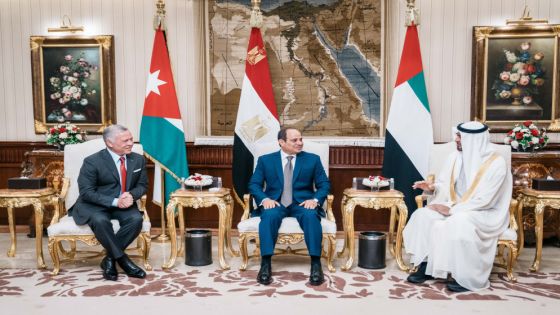 الملك يصل إلى القاهرة لعقد لقاء أردني مصري إماراتي