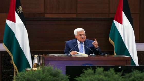 القيادة الفلسطينية تدرس إجراءات غير مسبوقة في علاقتها مع حكومة الاحتلال