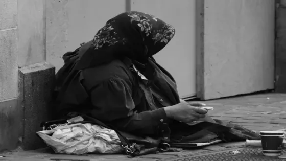 ضبط 670 متسولًا ومتسولة الشهر الماضي